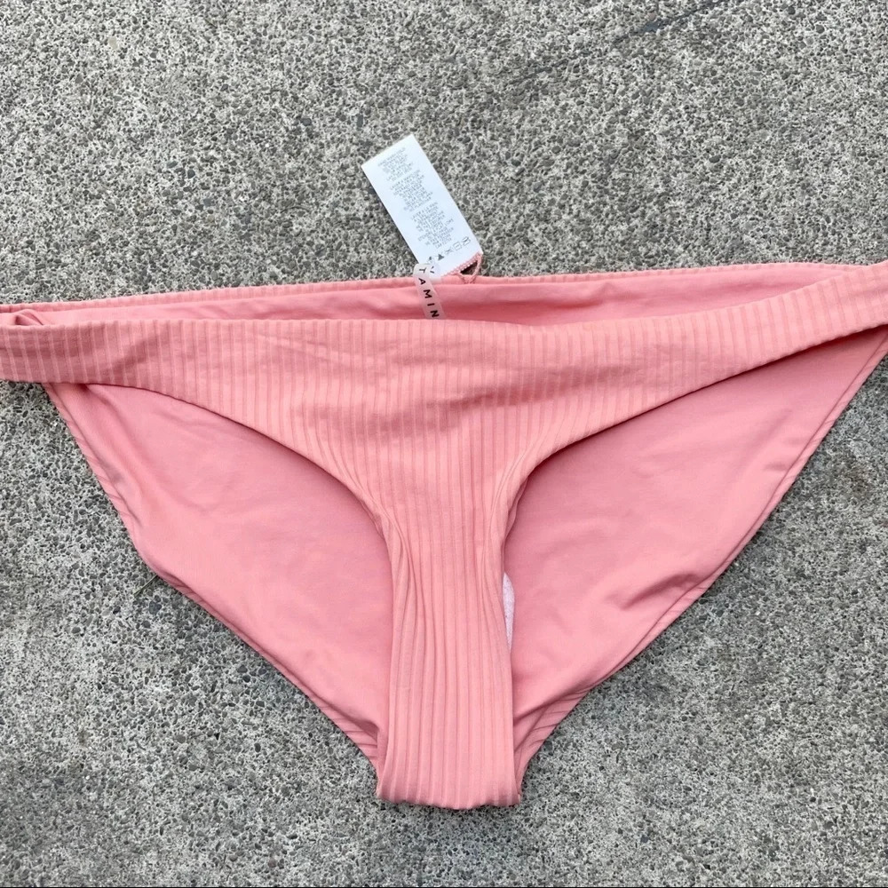 Vitamin A ribbed bikini bottoms classic style Sz Medium